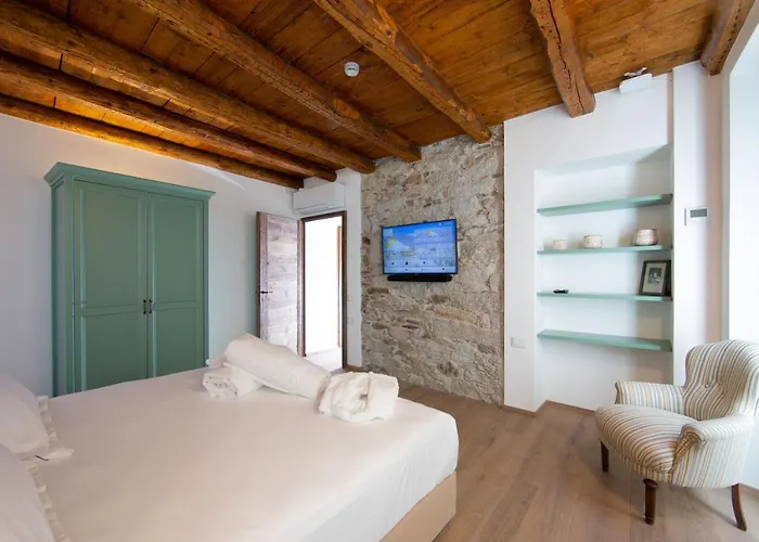 Casa Castagna 1620 Bed & Breakfast 3*